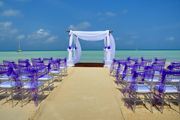 Romantic Backdrops For Your Beach Wedding Gay Destination Weddings